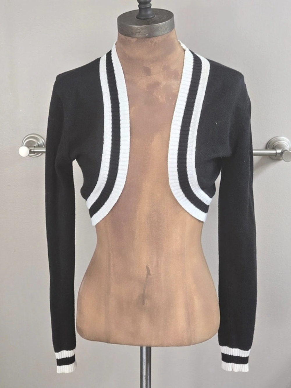 NWOT REVUE Cropped Striped Shrug Black & White Ladies Size Small